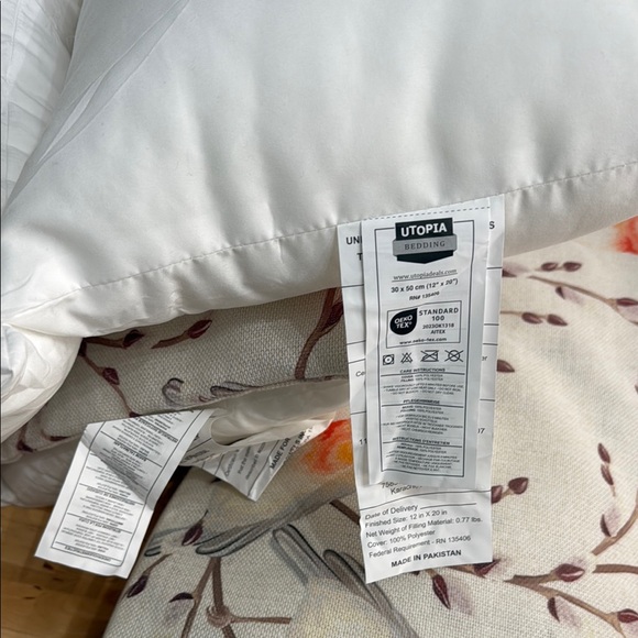 2-PIECE-SET ACCENT PILLOWS BIRDS BRANCHES & BUDS WITH NEW UTOPIA PILLOW-INSERTS - Picture 7 of 14